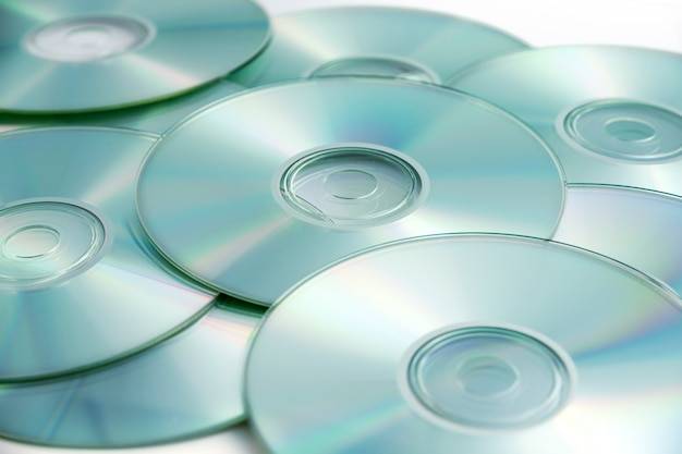 Jak Naprawić Porysowaną Płytę CD I DVD? – 4 Skuteczne Metody