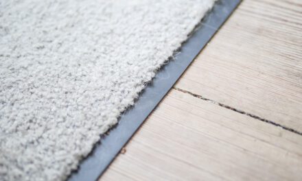 Jak Skutecznie Usunąć Klej Po Wykładzinie Dywanowej?