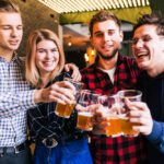 Studenckie czwartki w Krakowie – dlaczego takie imprezy naprawdę działają?
